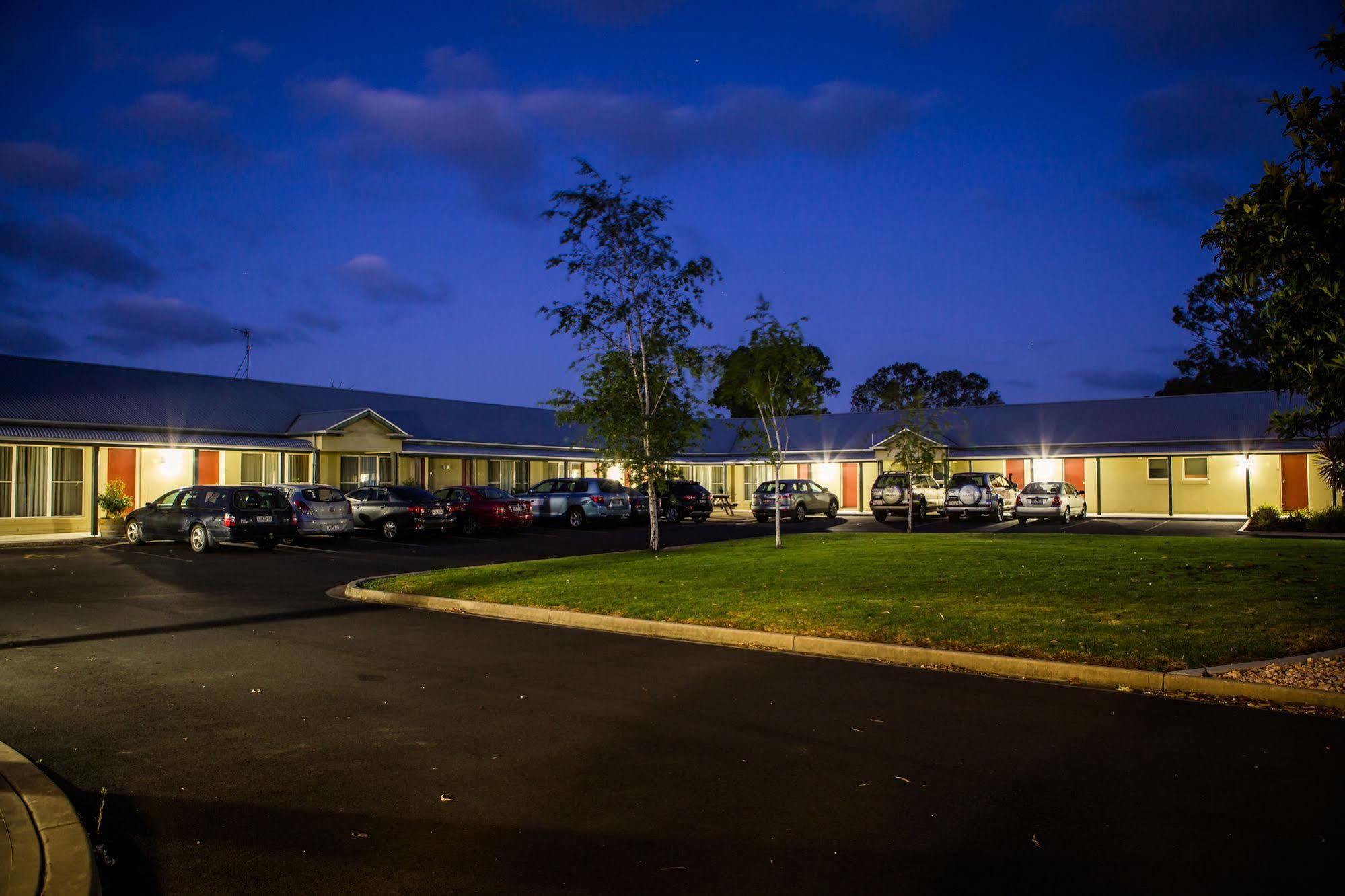 Alexander Cameron Suites Penola Eksteriør billede