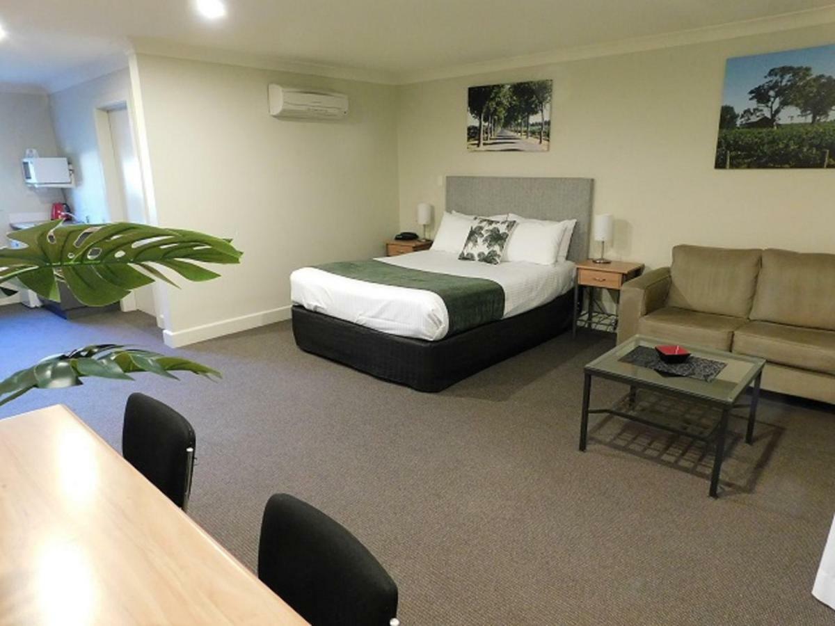 Alexander Cameron Suites Penola Eksteriør billede