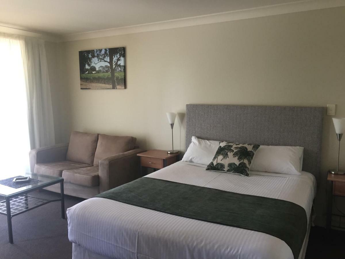 Alexander Cameron Suites Penola Eksteriør billede